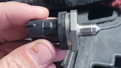 chevy traverse fuel tank pressure sensor location